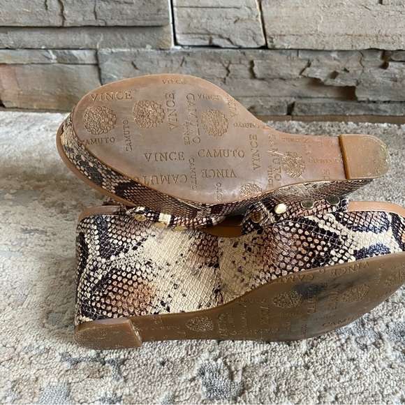 Vince Camuto Ventinda Wedge Platform Snakeskin Sandals Heels Open Toe Leather - Picture 11 of 12